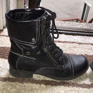 guess combat boots dsw